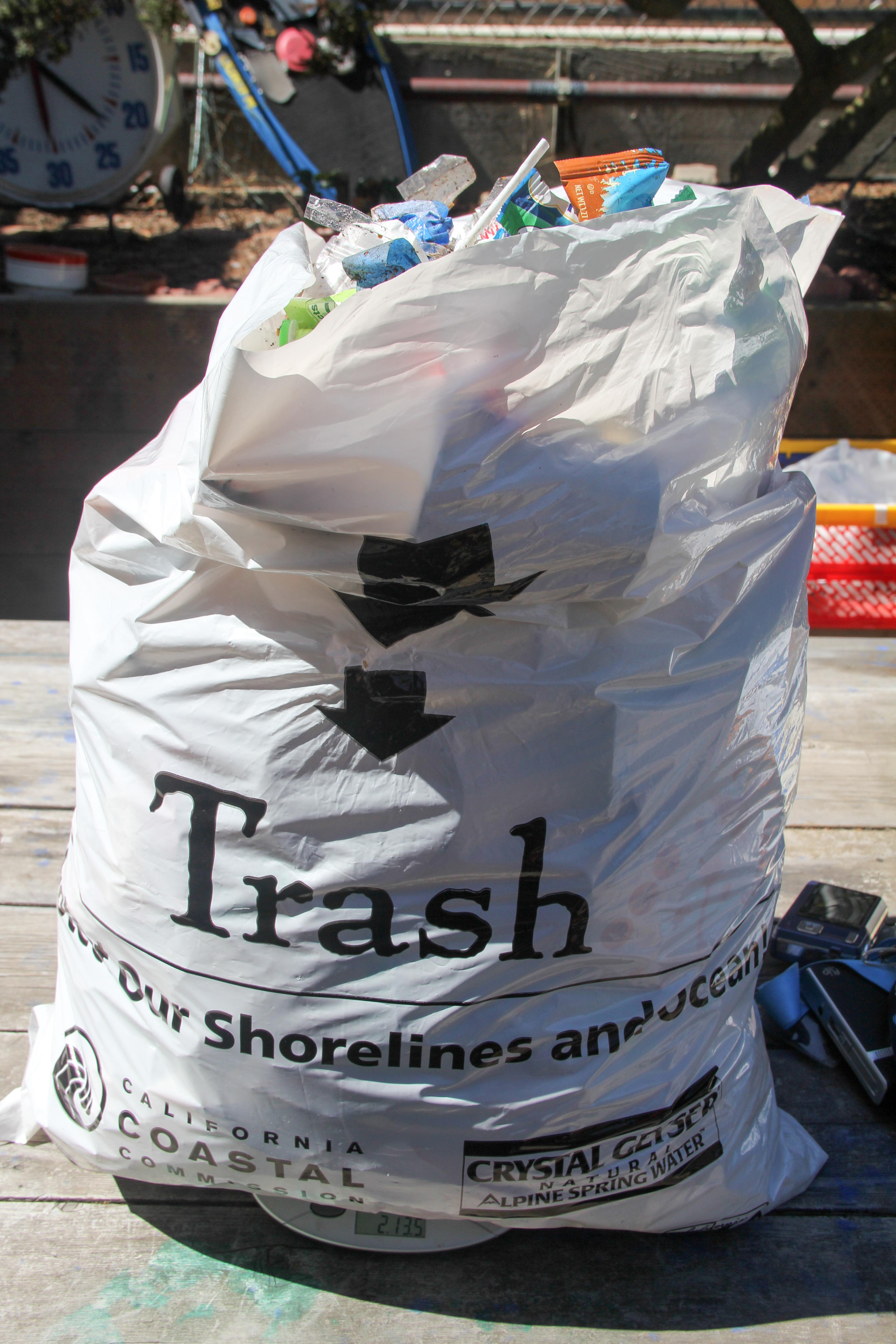 20160916schoolyardcleanupimg_8687